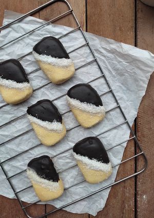 Foto resep Coconut Cookies (Kukis Kelapa) Eggless