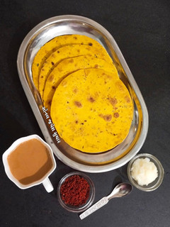 મેથી મસાલા ખાખરા (Methi Masala Khakhra Recipe In Gujarati) રેસીપી મુખ્ય ફોટો