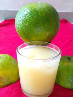 નેચરલ મોસંબી નું જ્યુસ(mosabi juice in Gujarati) રેસીપી મુખ્ય ફોટો