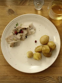 A picture of One kind of Pickled Herring.