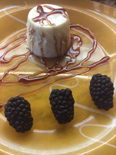 Una foto de Flan con queso y melón