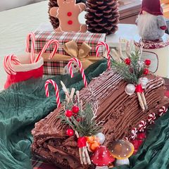 A picture of Festive Yule Log.