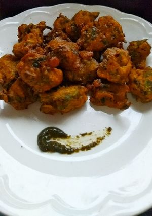 A picture of Palak padokas.