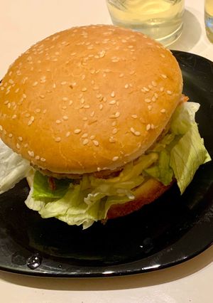 Una foto de Hamburguesa doble casera