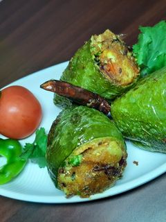 भरवा शिमला मिर्च (Bharva shimla mirch recipe in hindi) रेसिपी मुख्य फोटो
