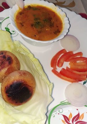 दाल बाटी (Dal baati recipe in Hindi) रेसिपी मुख्य फोटो