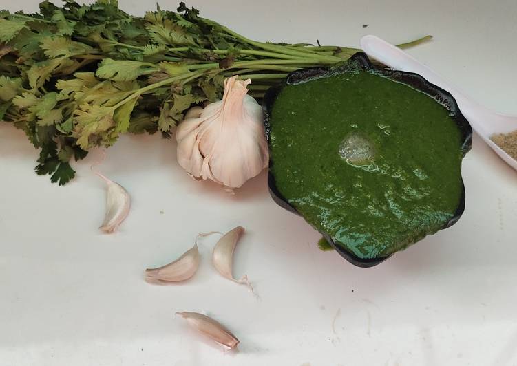 Step-by-Step Guide to Make Speedy Garlic coriander chutney