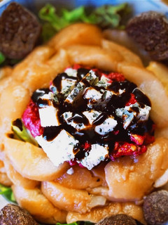 Φωτογραφία της συνταγής Super salad 🥗 με καραμελωμένα αχλάδια και πέστο παντζαριού!!
