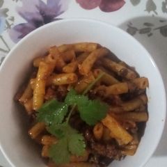 A picture of Macaroni and mince.