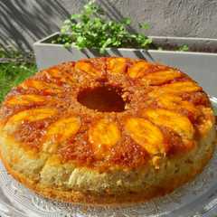 Una foto de Torta invertida de bananas