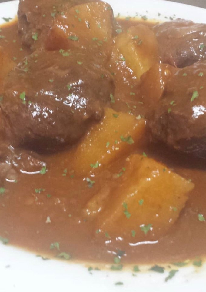 Una foto de Carrilleras de cerdo😋🐷