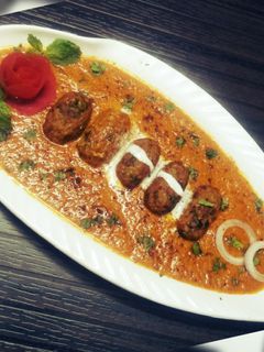 लौकी कोफ्ता करी (Lauki kofta curry recipe in Hindi) रेसिपी मुख्य फोटो
