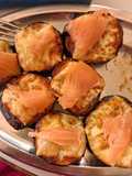 "Minipizzas" de Berenjena con Salmón Ahumado