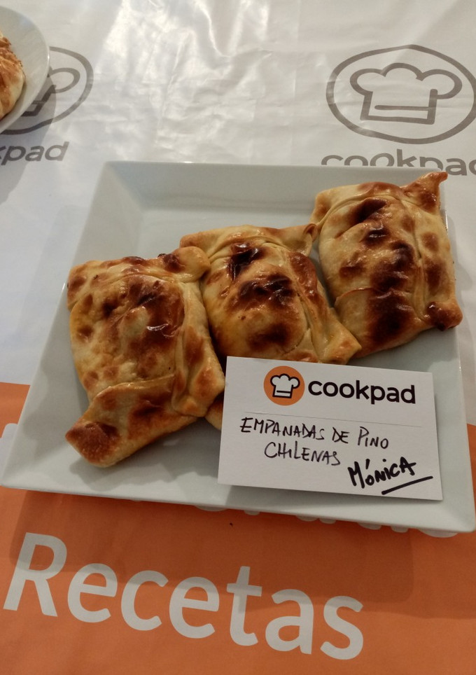 Una foto de Empanadas de pino chilena