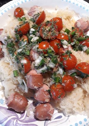 A picture of Pico de gallo-Hotdog.