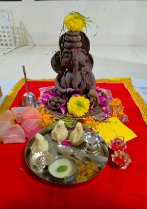 મહારા્ટ્રીયન સ્ટાઈલ ના ચોખા ના મોદક (Maharastrian Style Chokha Modak Recipe In Gujarati) રેસીપી મુખ્ય ફોટો