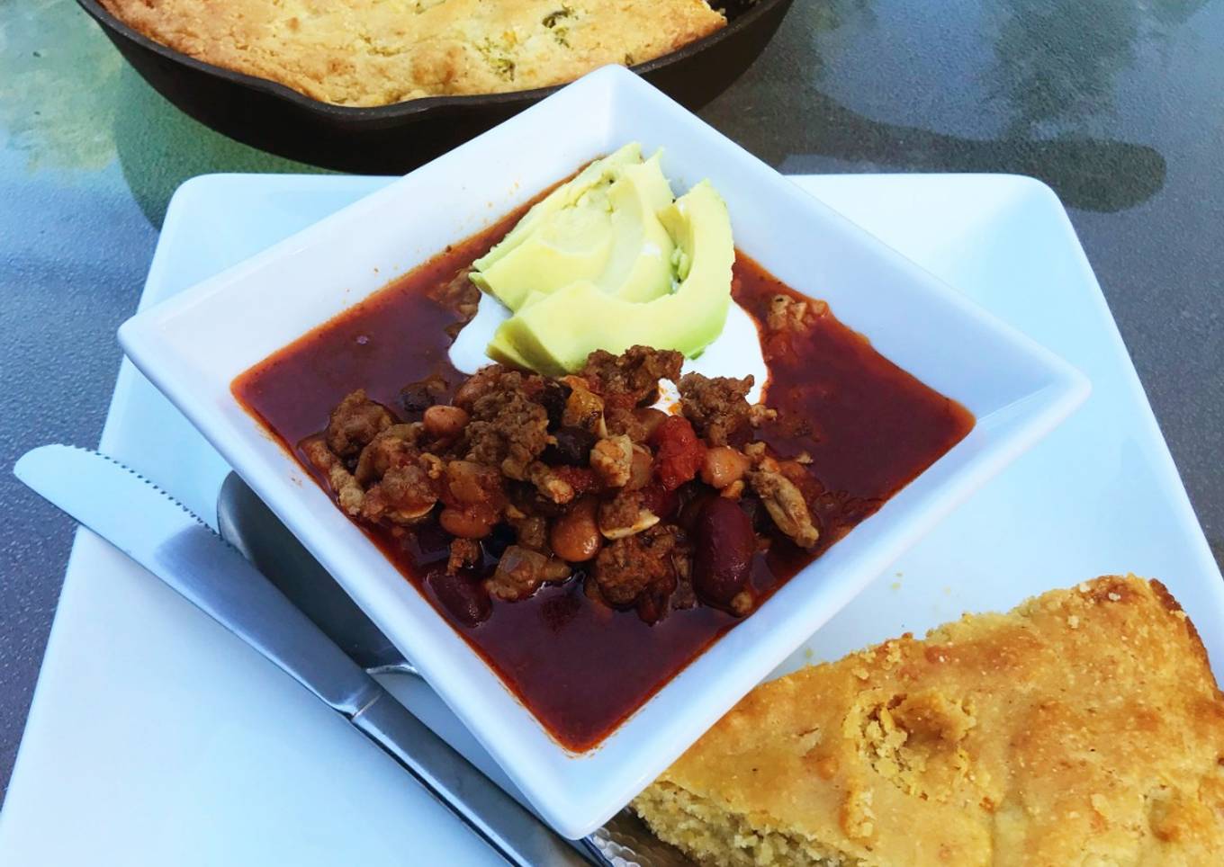 Three chili beans with cornbread