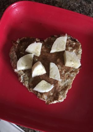 Una foto de Pancake de guineo y avena