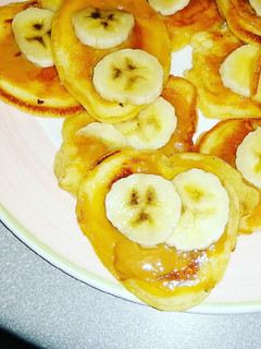 A picture of Banana, caramel crumpets.
