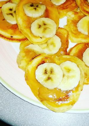A picture of Banana, caramel crumpets.