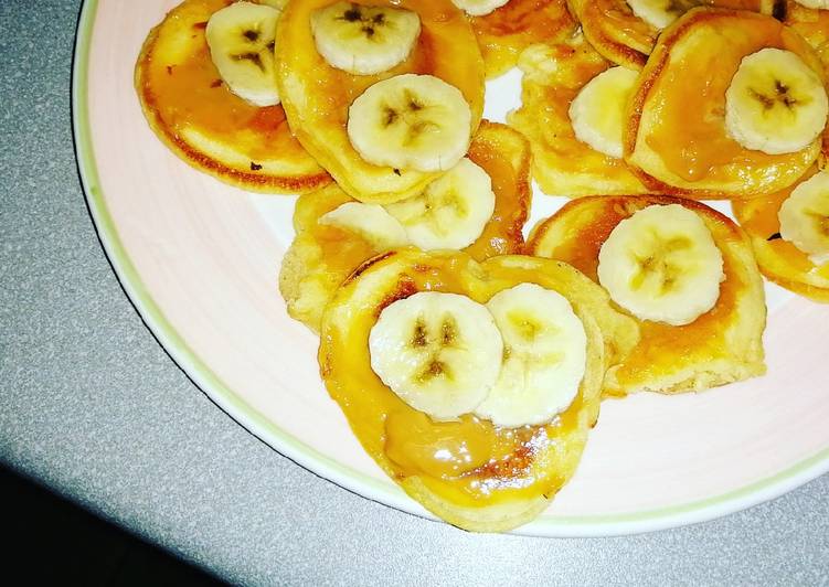 Step-by-Step Guide to Make Speedy Banana, caramel crumpets