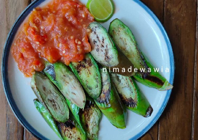 Langkah Mudah Untuk Membuat Terong Bakar Sambal Mentah Anti Gagal Resep Cara Buat Kue Enak Langkah Mudah Untuk Membuat Terong Bakar Sambal Mentah Anti Gagal Resep Cara Buat Kue Enak