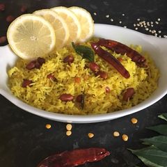 A picture of Lemon rice.