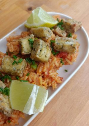 Une photo de 🌱 Riz Pilaf à la tomate et au tofu aux herbes