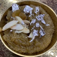 A picture of Gud Ka Halwa.