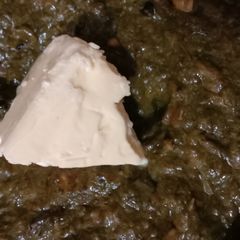 A picture of Sarso saag.