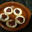 Tartaletas de queso Philadelphia y paté de chorizo