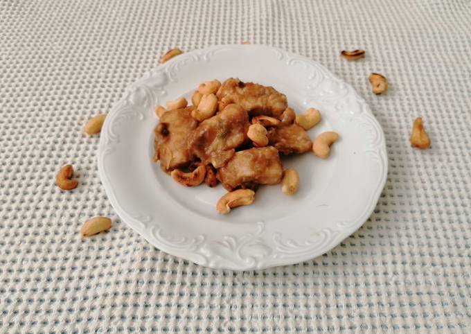 Pollo con anacardi