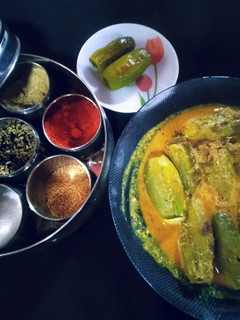 চিংড়ি পুর এ পটল এর দোর্মা (chingrir pur e potol er dorma recipe in Bengali) রেসিপির প্রধান ছবি