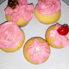 Orange cupcakes A picture of Orange cupcakes.