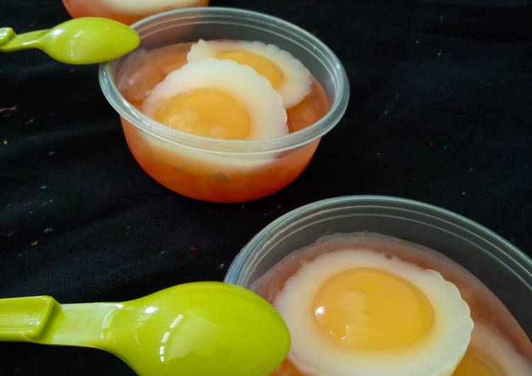 Puding mie telur