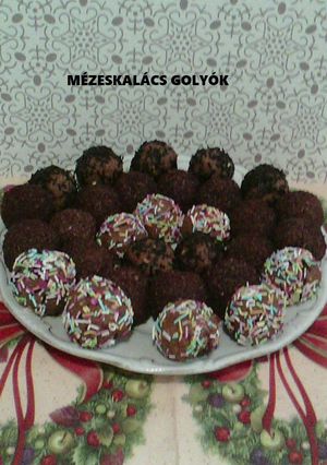 KÓKUSZOS GOLYÓ maradék mézeskaláccsal és darált keksszel recept fotója