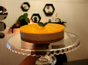 Una foto de Cheesecake de yogur y mandarina 🍊 (sin horno!!)