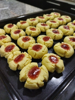 Una foto de Pepas con mermelada de frutilla light