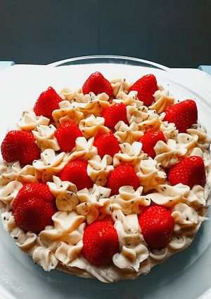 Une photo de Tarte sans pâte aux fraises et sésame