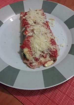 Una foto de Canelones de jamón, rellenos con queso y acelga (apto celíacos y dieta)