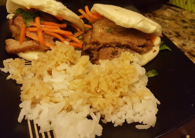 Steamed Buns with Braised Brisket