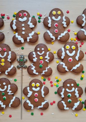 Una foto de Galletitas navideñas 🤶🏻 (los monstruitos de Mate Amargo 😅)