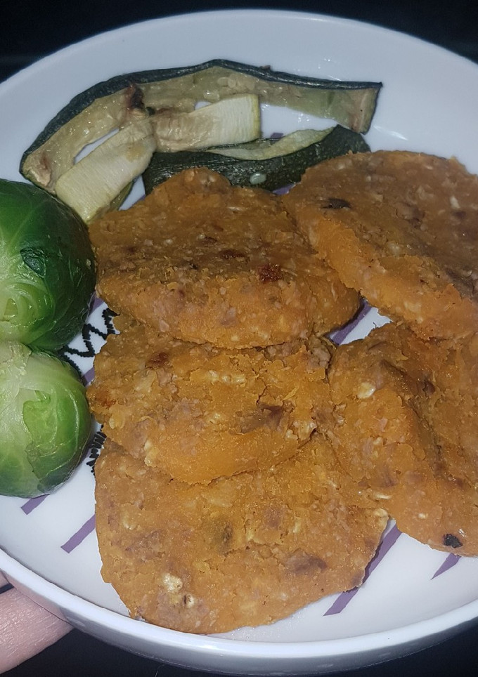 Una foto de BLW hamburguesas de calabaza asada