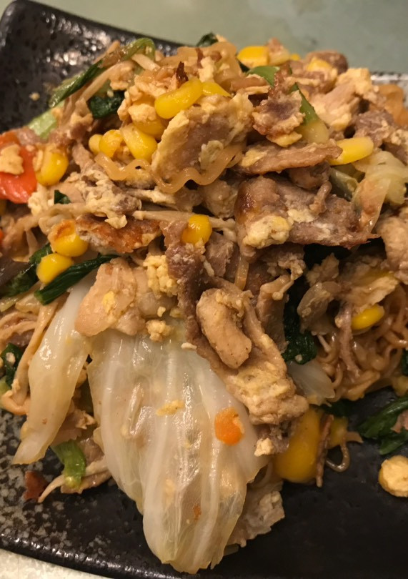 輕鬆做簡單吃-炒泡麵 的食譜成品照片