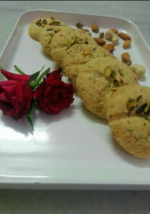 A picture of Thandai flavoured nankhatai.