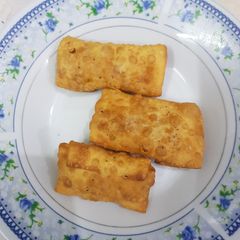 A picture of Chicken pockets.