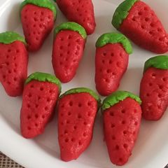 A picture of Strawberry Sweet.