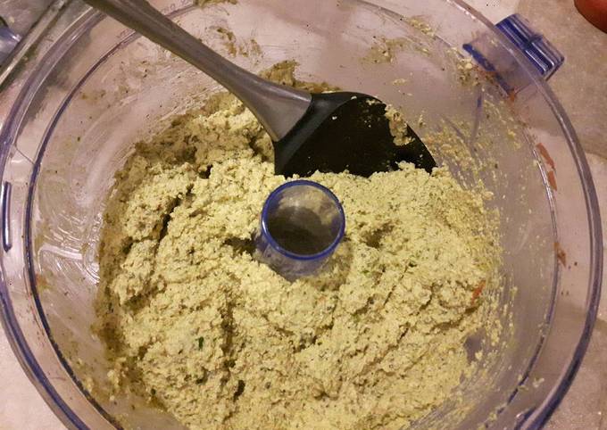 Middle eastern flavored tofu spread