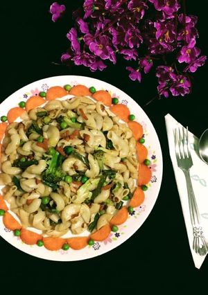 A picture of Vegetable Macaroni.