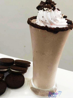 ઓરીયો થીક શેક (Oreo thick shake recipe in gujarati) રેસીપી મુખ્ય ફોટો